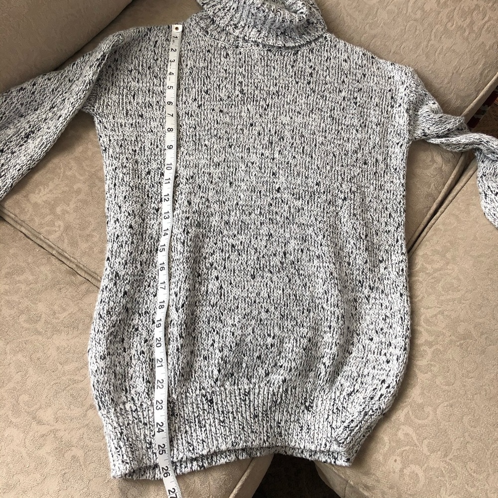long turtleneck sweater - Picture 5 of 6
